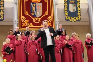 La Coral La Paz celebra 40 años con el regreso de su coro infantil en un emotivo concierto de Santa Cecilia