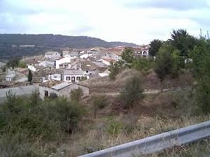 Vecinos de Córcoles denuncian alarmante deterioro del municipio de Córcoles, pedanía de Sacedón