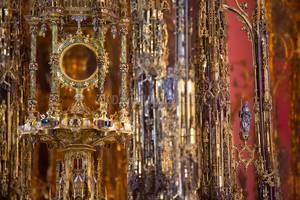 El Arzobispo de Toledo lamenta un mundo de guerras y corrupciones y pide mirarlo con entrañas de misericordia