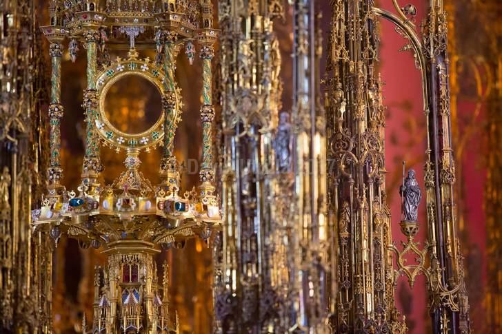 El Arzobispo de Toledo lamenta un mundo de guerras y corrupciones y pide mirarlo con entrañas de misericordia