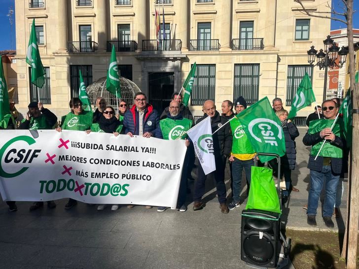 Nueva movilización en Guadalajara de CSIF en defensa de Muface, para exigir un nuevo acuerdo salarial y contra el deterioro de los servicios públicos de la región