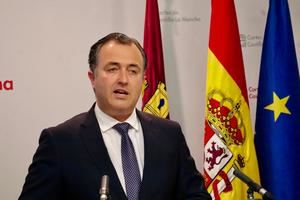 David Moreno : Las Cortes no son la sede del PSOE ni un plató al servicio del PSOE