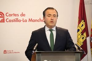 VOX CLM exige la comparecencia de Page para que explique si la corrupción de Ferraz llega hasta las Cortes