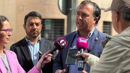 VOX denuncia que CCOO abre una oficina para impulsar la regularización de ilegales con recursos de los trabajadores