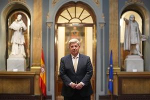 El PP denuncia que Page quiere aparentar que se enfrenta a Sánchez