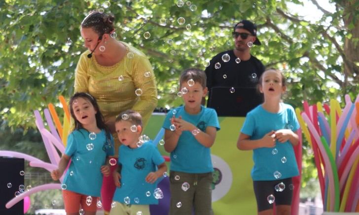 Fiesta familiar con disco infantil y aperitivo en Cabanillas del Campo