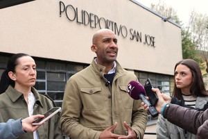 Engonga lamenta que más de 500 deportistas sigan pagando el cierre del Polideportivo San José por la falta de gestión de la Diputación Provincial y del Partido Socialista