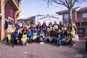 Cientos de vecinos y visitantes disfrutan de la XII Fiesta de la Patata en Yunquera de Henares