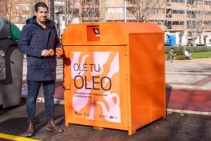 Guadalajara instala 78 nuevos contenedores para reciclar aceite y ropa en todos sus barrios