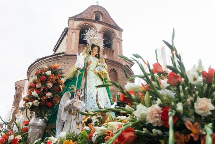 Guadalajara da inicio a las festividades religiosas en honor a la Virgen de la Antigua con su traslado solemne