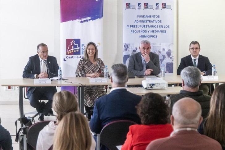 Guarinos aboga por una financiación local equitativa y resalta el papel clave de los funcionarios municipales