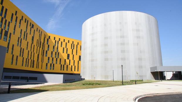 Personal sanitario de laboratorios de Hospital Toledo se moviliza ante frecuentes intoxicaciones y falta de solución