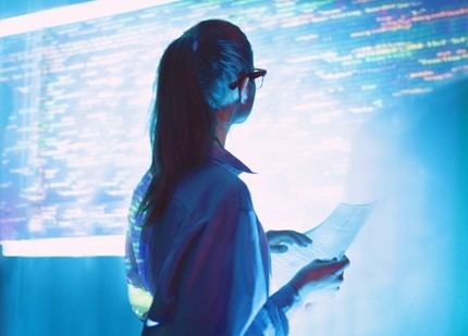 Aon revela que las empresas no invierten en talento humano clave para el éxito de la IA