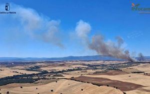 Declarado un incendio en Robledillo de Mohernando, que alcanza nivel 1 y obliga a cortar la GU-199