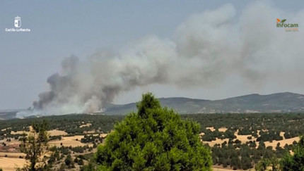 El incendio de Selas alcanza las 2.600 hectáras y se autoriza el regreso de los vecinos de Anchuela del Campo