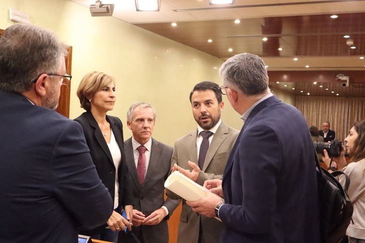 VOX denuncia el recorte de Page en Sanidad y exige devolver las competencias al Gobierno de España