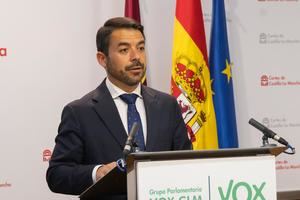 VOX exige a Page que aplique la prioridad nacional