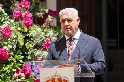 José Luis Vega destaca la labor del personal de la Diputación en homenaje a sus 25 años de servicio