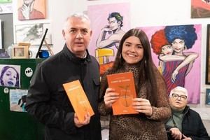 Camino Olivares Hernández presenta su primer poemario en Madrid con apoyo de José Luis Vega