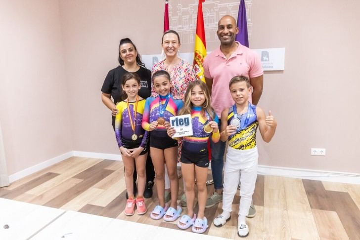 Guadalajara celebra a jóvenes gimnastas medallistas del Club Vera tras el Campeonato de España