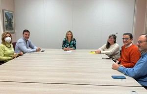 Alcaldesa de Guadalajara se reúne con afectados por Síndrome de Fatiga Crónica para buscar soluciones