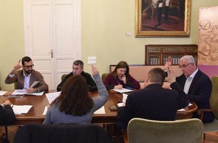 Diputación destina 400.000 € a ganaderos para collares de protección contra lobos