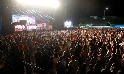 Concierto de La la Love You llena de alegría el Ferial de Cabanillas