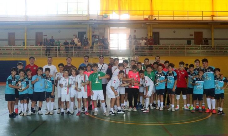 Cabanillas del Campo cierra la temporada de fútbol sala con un exitoso torneo juvenil