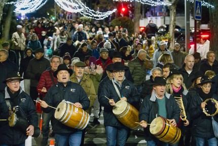 Guadalajara celebra con éxito la XXX Zambombada navideña