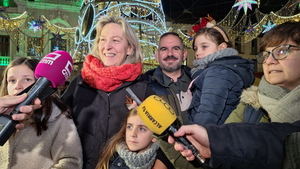 La Plaza Mayor se llena de magia en el encendido navideño que marca el inicio de unas fiestas únicas en Guadalajara