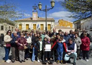 Pareja rinde homenaje a Luisa Quero Sánchez en su centenario, una vida unida al pueblo y a su gente