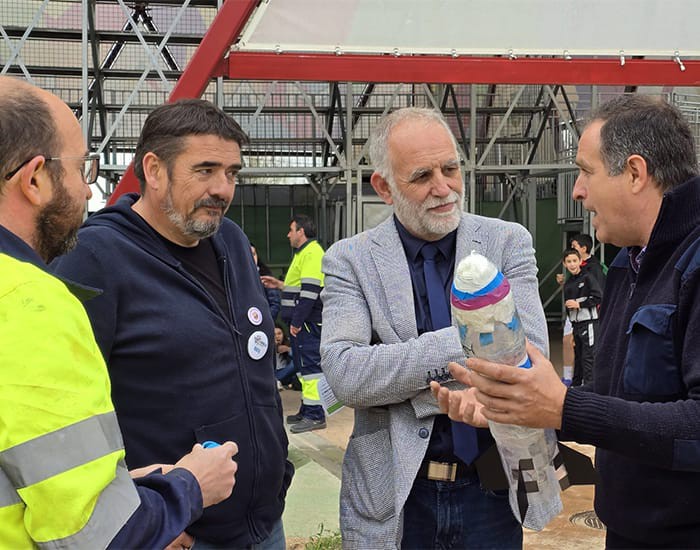 Marchamalo inaugura su primera Feria de la Ciencia educativa
