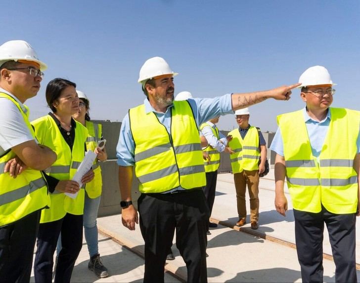 Delegación china de Yulin visita Marchamalo para explorar oportunidades logísticas