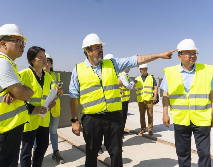 Delegación china de Yulin visita Marchamalo para explorar oportunidades logísticas