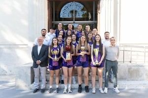 Marco Campos homenajea a las campeonas del Guadalajara Basket en la Diputación