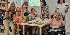 Los mayores de El Casar se preparan para el eclipse solar