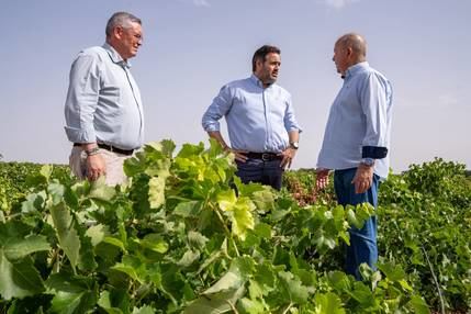 Núñez reclama ampliar la Directiva Marco del Agua para evitar el cierre del 70% de los pozos de La Mancha y garantizar el futuro del campo de Castilla-La Mancha