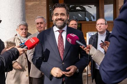 Núñez acusa a Page de falta de valentía, incoherencia y puro teatro por hablar ahora de pucherazo en el PSOE de 2016 mientras sostiene a Sánchez con sus votos