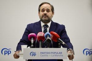 Núñez lamenta que el PSOE se niegue en las Cortes a acordar la defensa de los trabajadores públicos afectados por Sánchez y su decisión de perjudicar su atención sanitaria