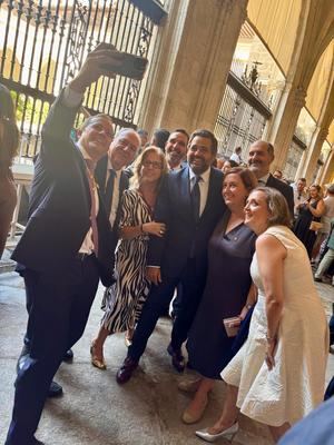 Núñez se compromete a poner en marcha un plan de apoyo a los ayuntamientos de la región para la organización de las fiestas de los pueblos