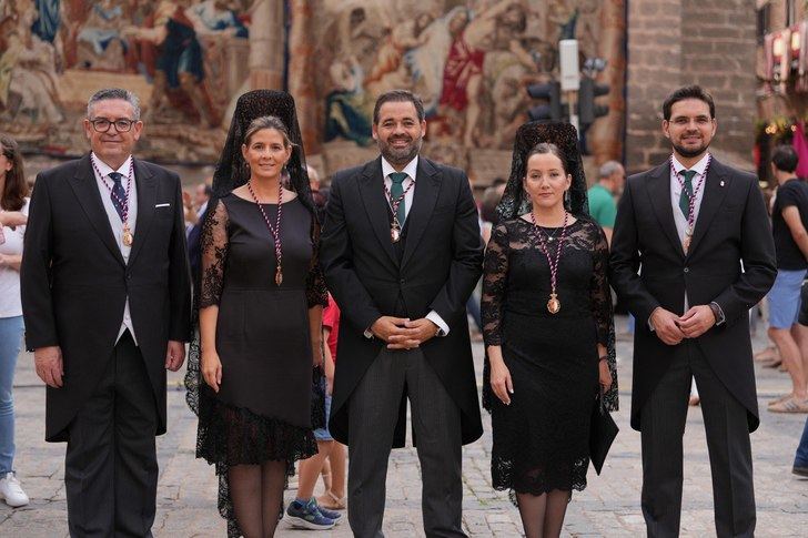 Núñez lamenta que en los corrillos durante el Corpus solo se hable de la corrupción del PSOE y de si Page acabará con la legislatura