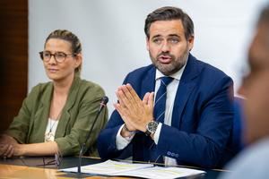 Núñez resume los once años de Gobierno de Page en Castilla-La Mancha como una época de promesas incumplidas y mala gestión