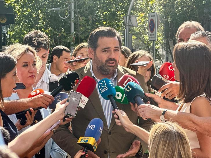 Núñez pregunta a Page su posición sobre que se aliente a la violencia por parte del Gobierno de Sánchez