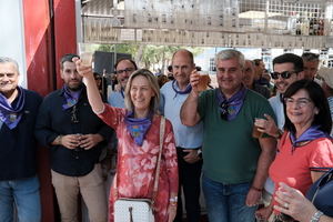 Enorme respuesta solidaria en la gran Paella de las Peñas en San Roque