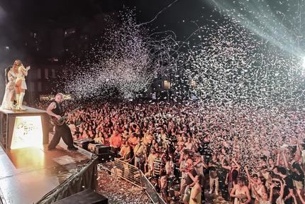 Más de 12.000 personas convierten el concierto de la Orquesta Panorama en una espectacular víspera de la Antigua
