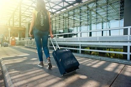 Ocho de cada diez viajeros experimentan estrés por las confusas políticas de equipaje de las aerolíneas