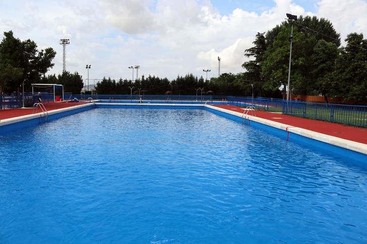 Muere un niño de 9 años tras ahogarse en la piscina municipal de Azuqueca de Henares
