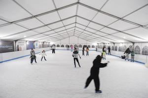 Último fin de semana de la pista de hielo de Azuqueca