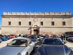 Cogolludo reúne más de un centenar de Porsche en una jornada que llenó de motor y turismo la villa ducal