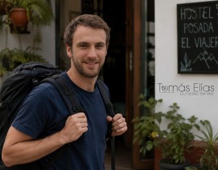 Tomás Elías González Benítez ofrece consejos para viajar con bajo presupuesto y calidad